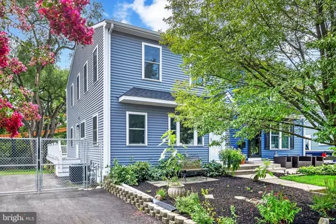 517 E Winona Ave, Norwood, PA 19074