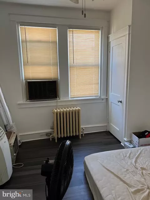 Bedroom - 98 Lamport Rd, Upper Darby, PA 19082 photo 2 of 3