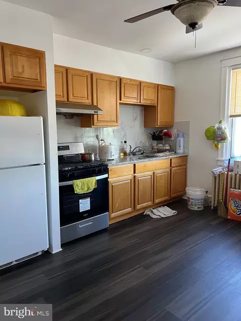Kitchen - 98 Lamport Rd, Upper Darby, PA 19082 photo 1 of 2