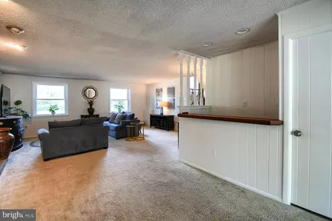 Entry Way - 1020 Edwards Dr, Springfield, PA 19064 photo 3 of 4