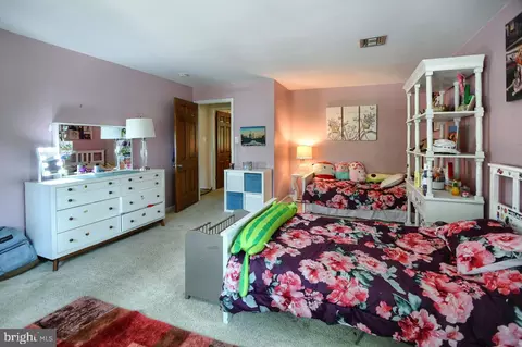 Bedroom - 1020 Edwards Dr, Springfield, PA 19064 photo 4 of 6