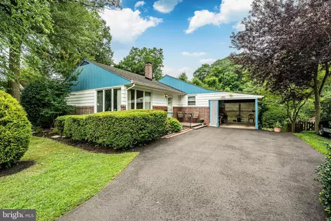 1044 Mount Holyoke Pl, Swarthmore, PA 19081
