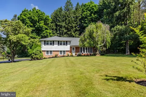 6 College Ave, Haverford, PA 19041
