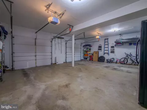 Exterior - 4012 Washington Dr, Ogden, PA 19061 photo 26 of 29