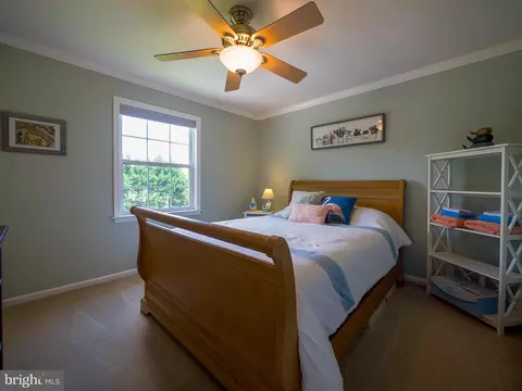 Bedroom - 4012 Washington Dr, Ogden, PA 19061 photo 8 of 9