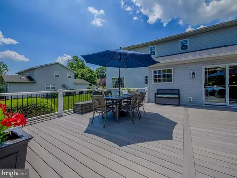Exterior - 4012 Washington Dr, Ogden, PA 19061 photo 13 of 29