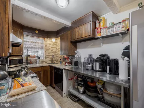 Kitchen - 232 Sherbrook Blvd, Upper Darby, PA 19082 photo 2 of 2