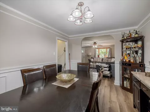 Dining - 232 Sherbrook Blvd, Upper Darby, PA 19082 photo 2 of 3