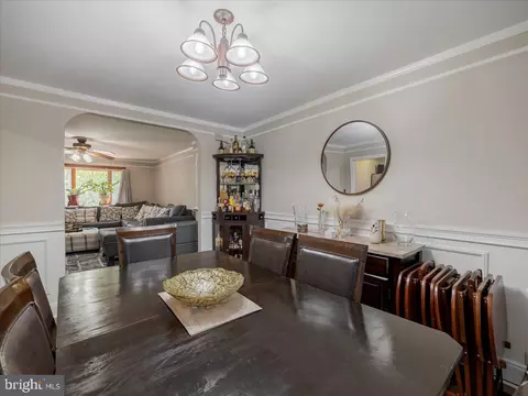 Dining - 232 Sherbrook Blvd, Upper Darby, PA 19082 photo 3 of 3