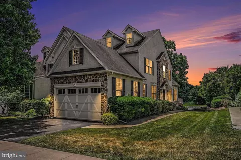 4 Sharpley Dr, Chadds Ford, PA 19317