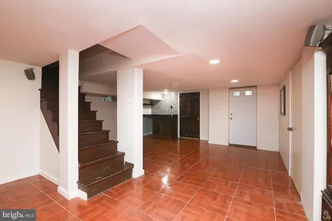 Entry Way - 101 S Rolling Rd, Springfield, PA 19064 photo 3 of 3