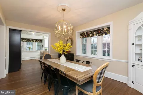 Dining - 101 S Rolling Rd, Springfield, PA 19064 photo 2 of 4