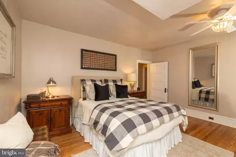 Bedroom - 101 S Rolling Rd, Springfield, PA 19064 photo 6 of 7