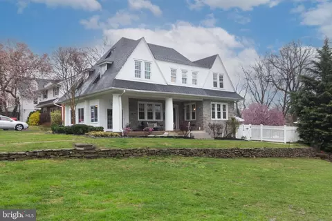 101 S Rolling Rd, Springfield, PA 19064
