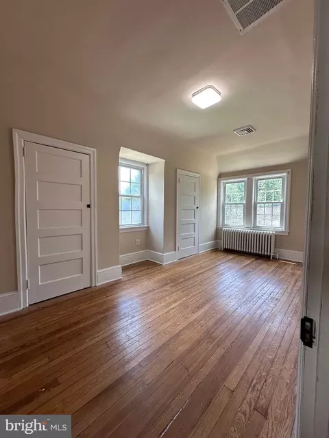 Bedroom - 101 S Rolling Rd, Springfield, PA 19064 photo 2 of 7