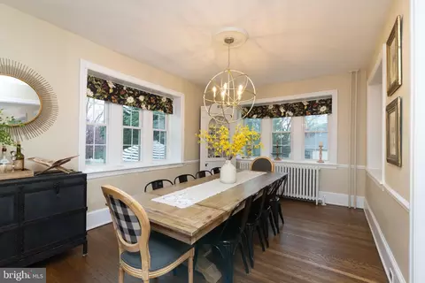 Dining - 101 S Rolling Rd, Springfield, PA 19064 photo 1 of 4