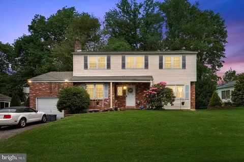 2960 Moser St, Aston, PA 19014