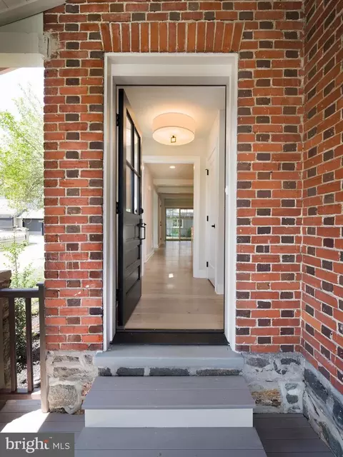Entry Way - 206 Bloomingdale Ave, Wayne, PA 19087 photo 1 of 6