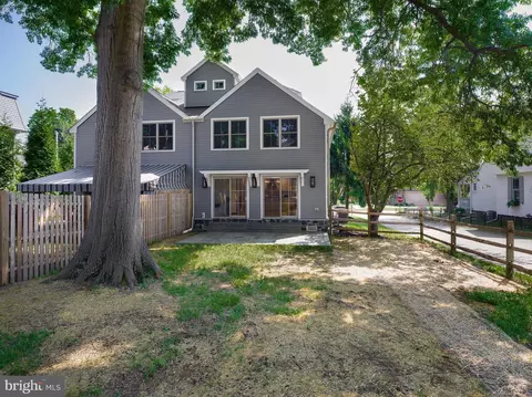 Exterior - 206 Bloomingdale Ave, Wayne, PA 19087 photo 10 of 11