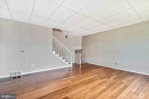 141 Ervin Ave, Marcus Hook, PA 19061 photo 3