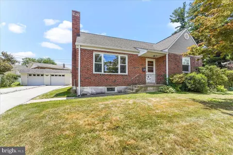 126 Fairfield Ln, Wayne, PA 19087 photo 2