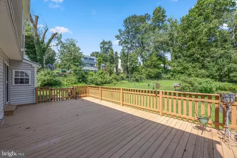 Exterior - 13 Winding Way, Ogden, PA 19061 photo 4 of 7