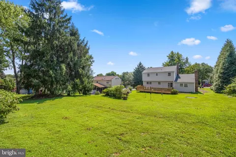 Exterior - 13 Winding Way, Ogden, PA 19061 photo 6 of 7