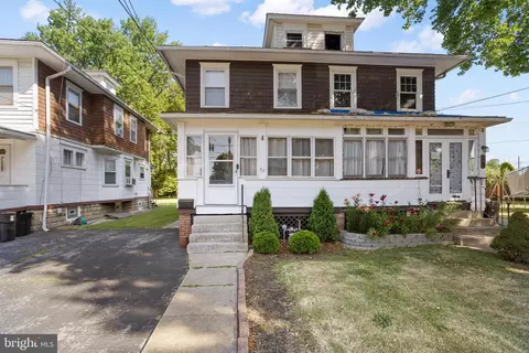 32 N Llanwellyn Ave, Glenolden, PA 19036