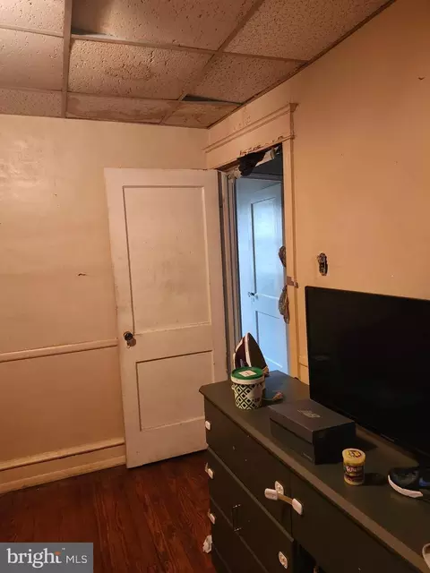 7048 Aberdeen Rd, Upper Darby, PA 19082 photo 6