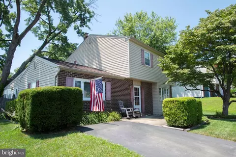 764 Burdett Dr, Aston, PA 19014