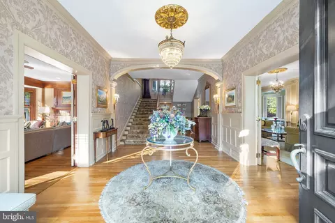 Entry Way - 339 Louella Ave, Wayne, PA 19087 photo 1 of 9