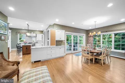 Dining - 339 Louella Ave, Wayne, PA 19087 photo 3 of 4