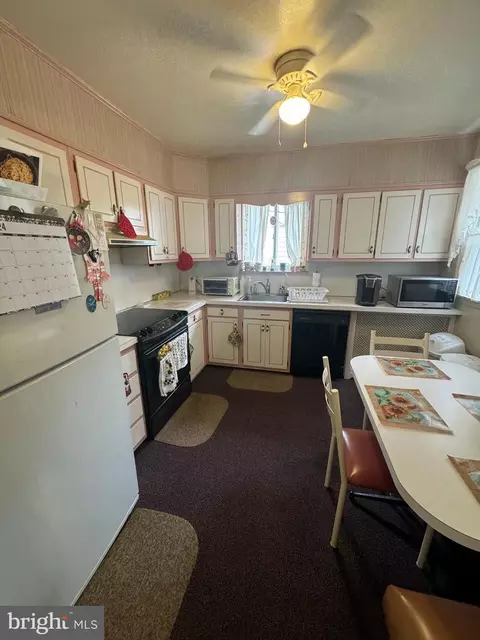 222 Kingston Rd, Upper Darby, PA 19082 photo 18