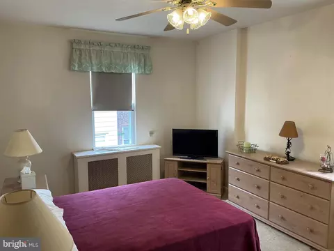 222 Kingston Rd, Upper Darby, PA 19082 photo 20