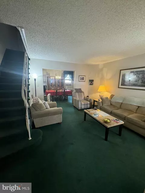 222 Kingston Rd, Upper Darby, PA 19082 photo 9