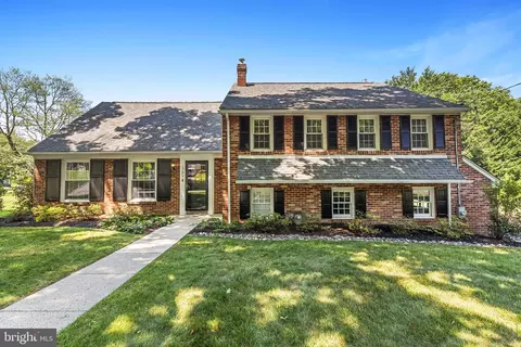 170 Woodstock Rd, Villanova, PA 19085