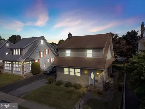 30 Kathmere Rd, Havertown, PA 19083