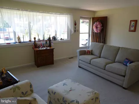 4703 Cooper Rd, Brookhaven, PA 19015 photo 8