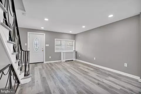 Living - 7039 Clover Ln, Upper Darby, PA 19082 photo 1 of 1