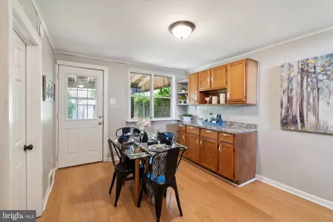 Dining - 1530 Summit St, Marcus Hook, PA 19061 photo 1 of 2