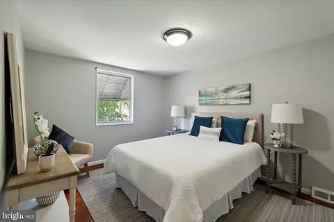Bedroom - 1530 Summit St, Marcus Hook, PA 19061 photo 3 of 4