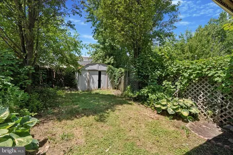 Exterior - 1530 Summit St, Marcus Hook, PA 19061 photo 1 of 1