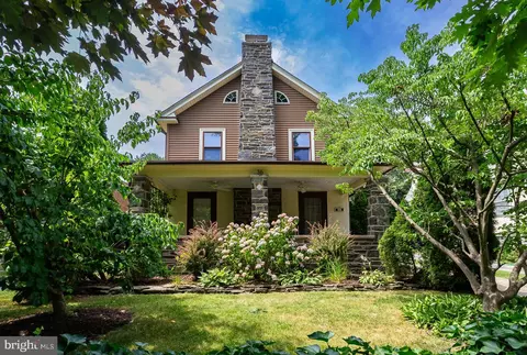36 Colfax Rd, Havertown, PA 19083