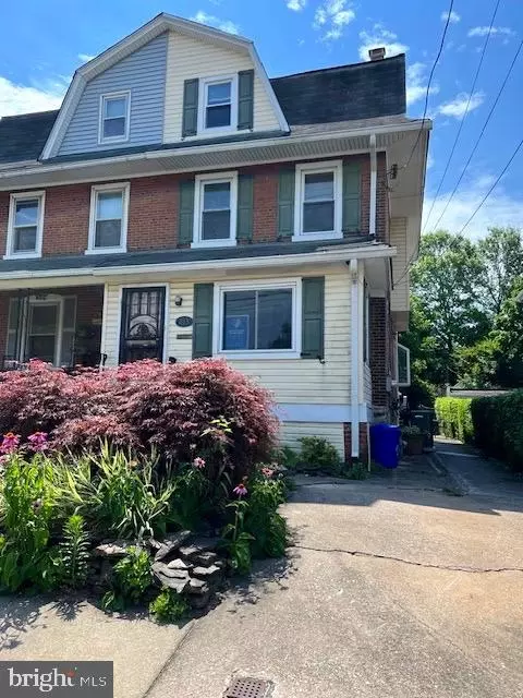813 Ardmore Ave, Ardmore, PA 19003
