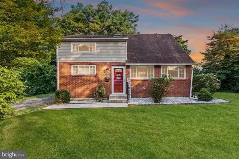 1018 Rhoads Ave, Secane, PA 19018