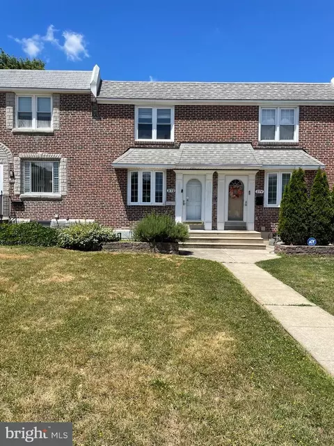 272 Westbrook Dr, Clifton Heights, PA 19018