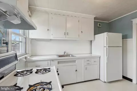289 Copley Rd, Upper Darby, PA 19082 photo 6