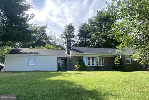 473 Collins Dr, Springfield, PA 19064