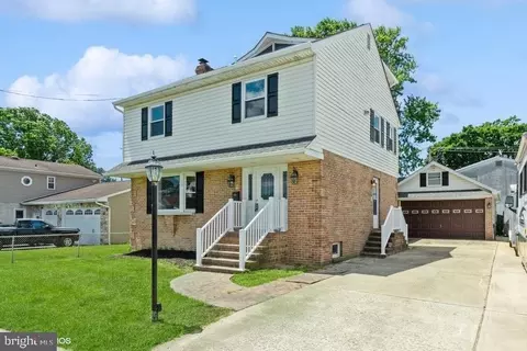213 Buchanan Ave, Folsom, PA 19033