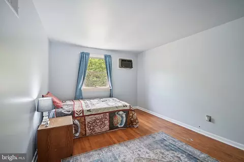 Bedroom - 4450 Pilgrim Ln, Boothwyn, PA 19061 photo 4 of 8
